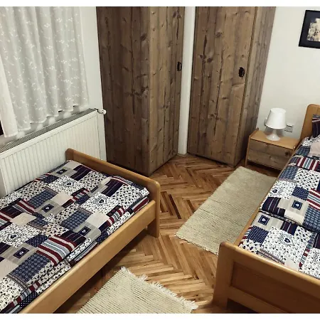 Lägenhetshotell Jelena, Tara